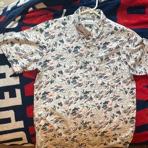 Columbia, Small, White with umbrellas, sailboats and sunsets